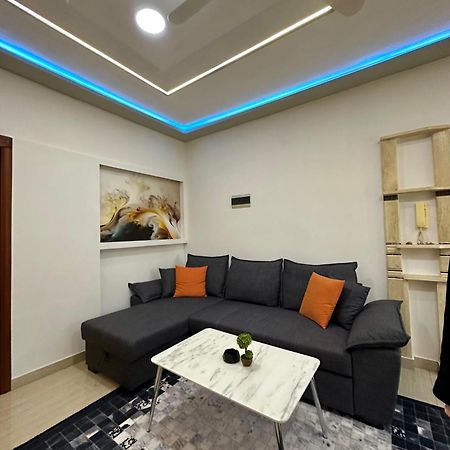 شقة Sea View Apartament. Luxury Area In Durres Beach. المظهر الخارجي الصورة
