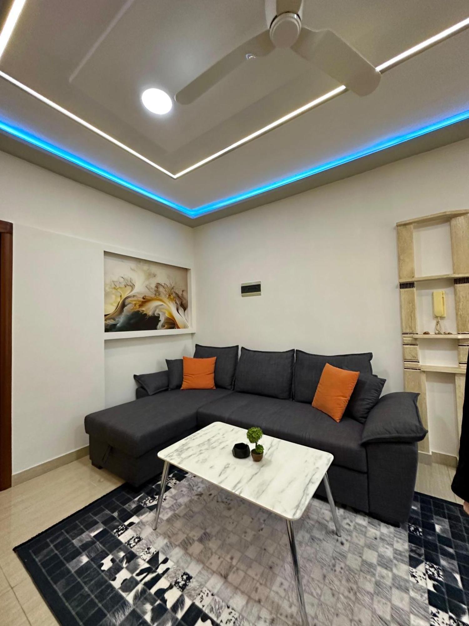 شقة Sea View Apartament. Luxury Area In Durres Beach. المظهر الخارجي الصورة