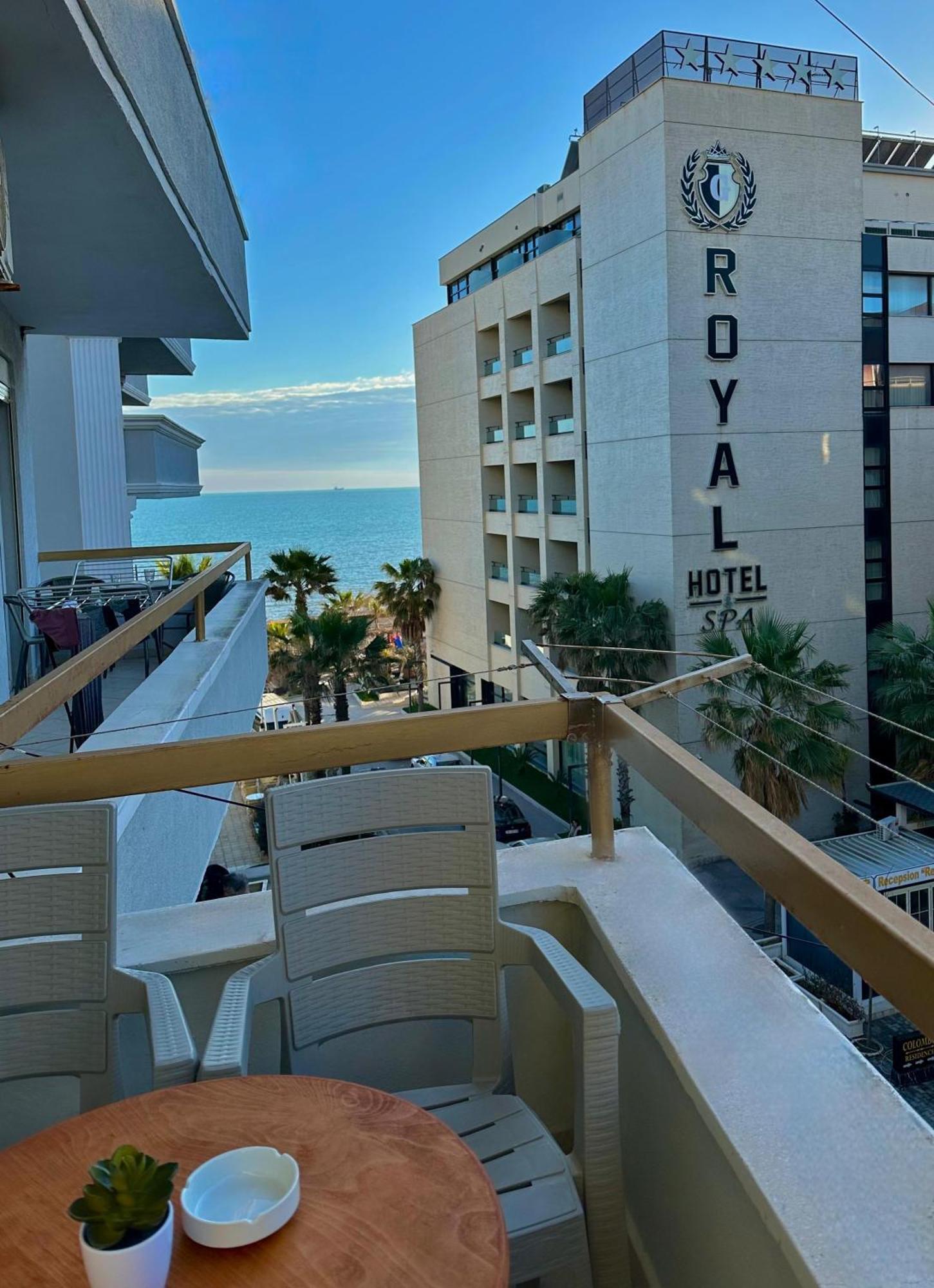 شقة Sea View Apartament. Luxury Area In Durres Beach. المظهر الخارجي الصورة